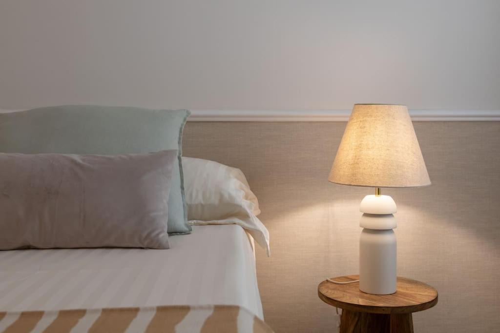 Foscolo 46 - Elegant Family Apartment ตรีเอสเต ภายนอก รูปภาพ