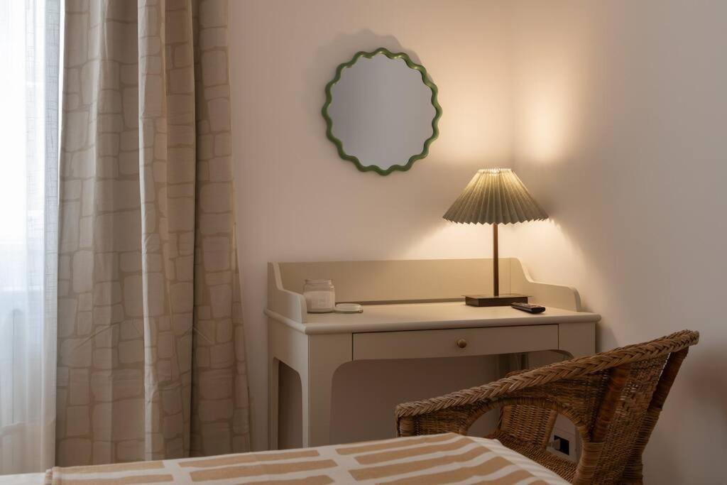 Foscolo 46 - Elegant Family Apartment ตรีเอสเต ภายนอก รูปภาพ